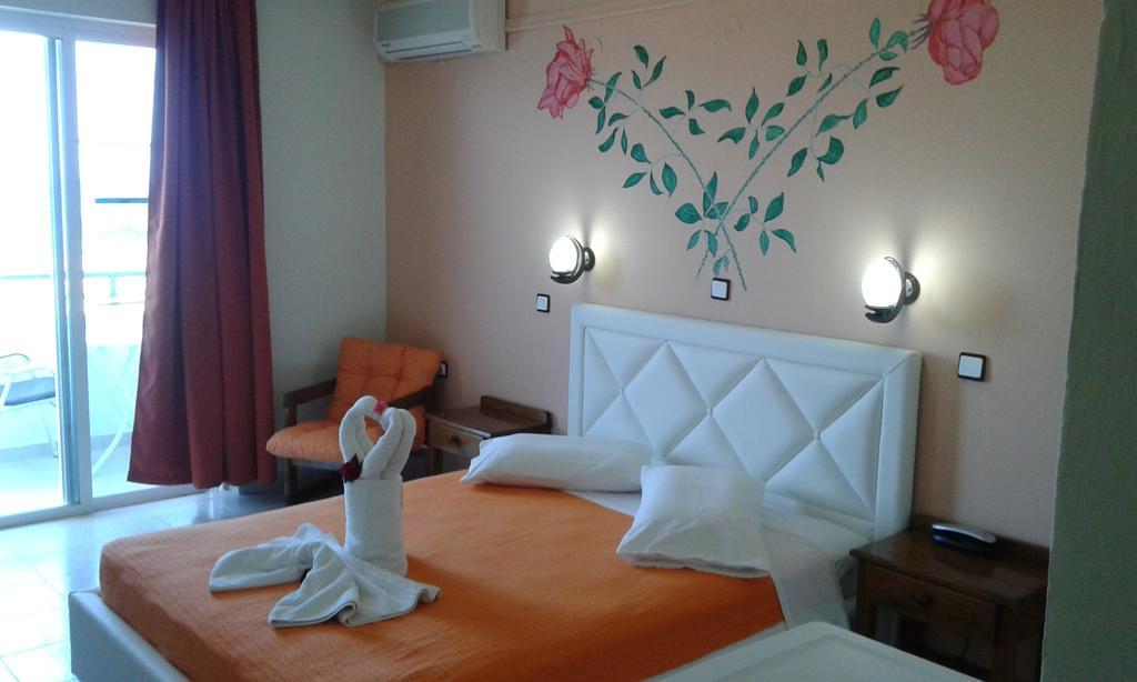 Nirvana Beach Hotel Theologos  Exterior photo